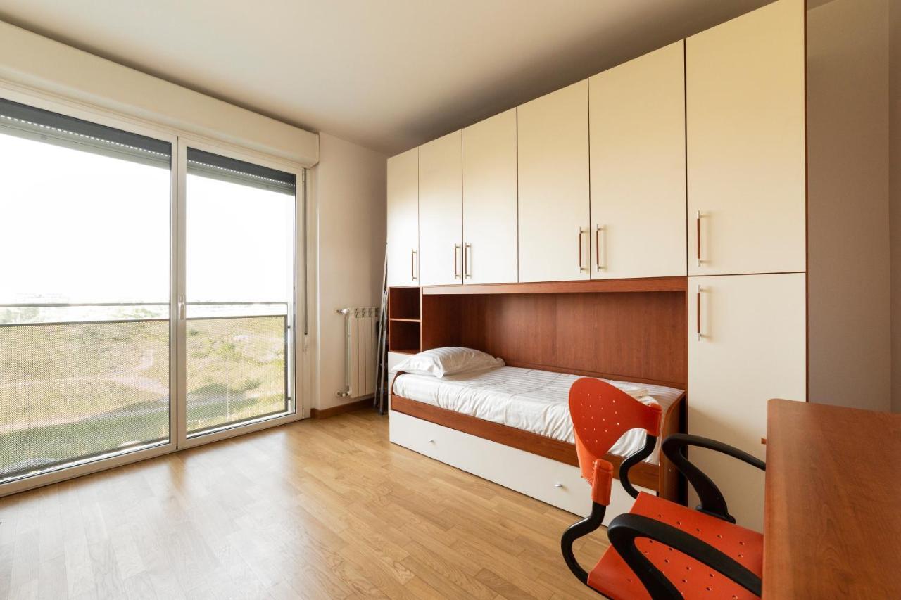 Milano Rogoredo Apt With Terrace! 아파트 외부 사진