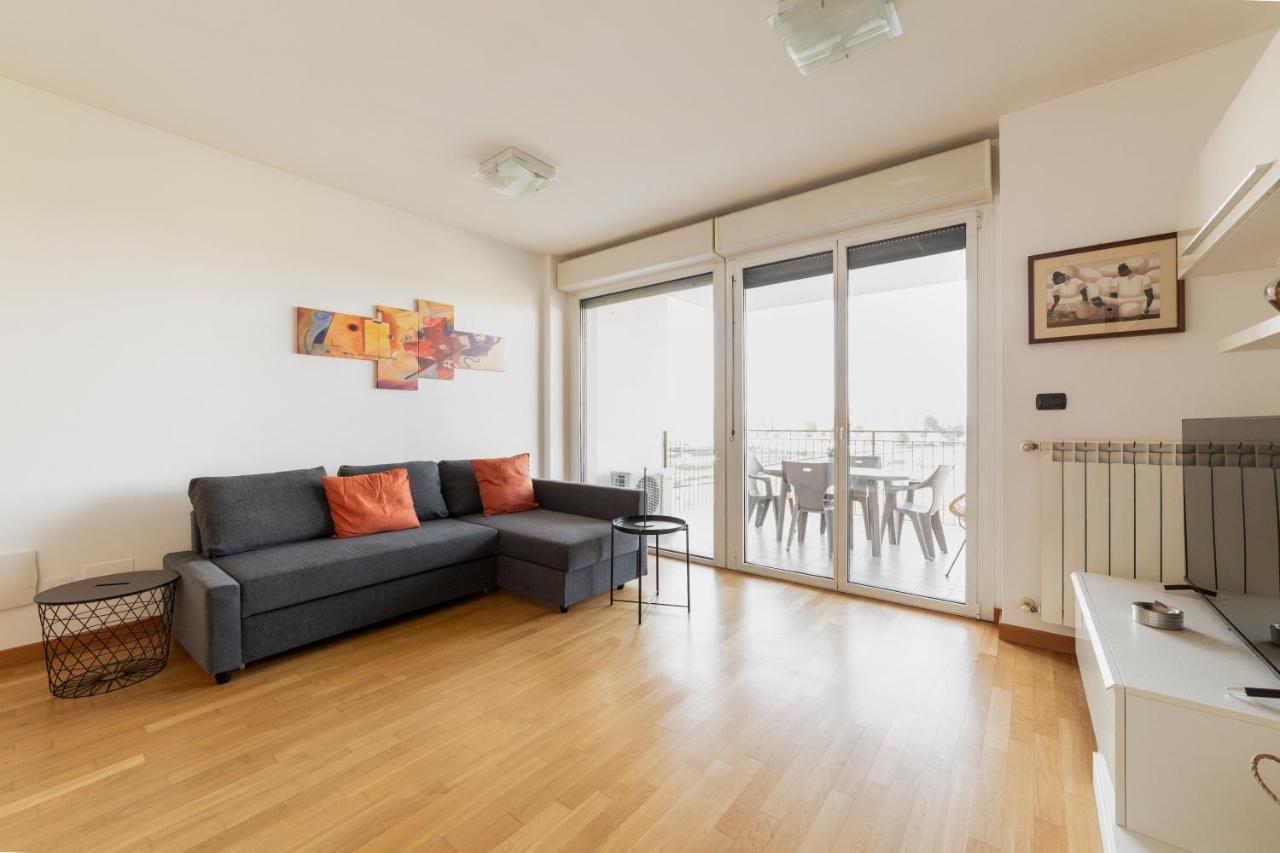 Milano Rogoredo Apt With Terrace! 아파트 외부 사진